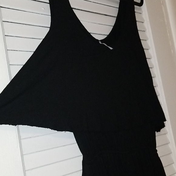 "Color Thread" Little Black Romper - Picture 6 of 12